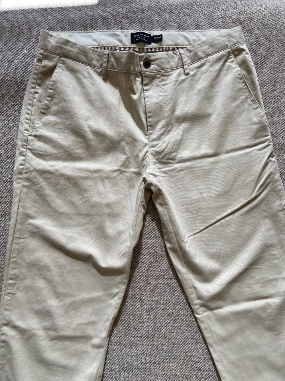 Club Monaco Connor Modern Slim Fit Chino Pants Khaki 32/30